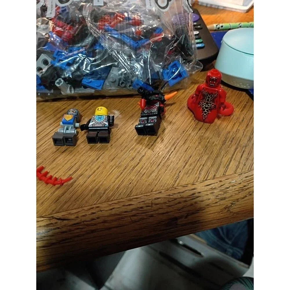 LEGO NEXO Knights 70326 Black Knight Mech 530 Pc 4 Minifigs Instructions